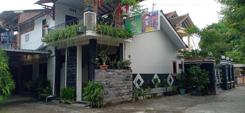 Borobudur House | ADA Homestay