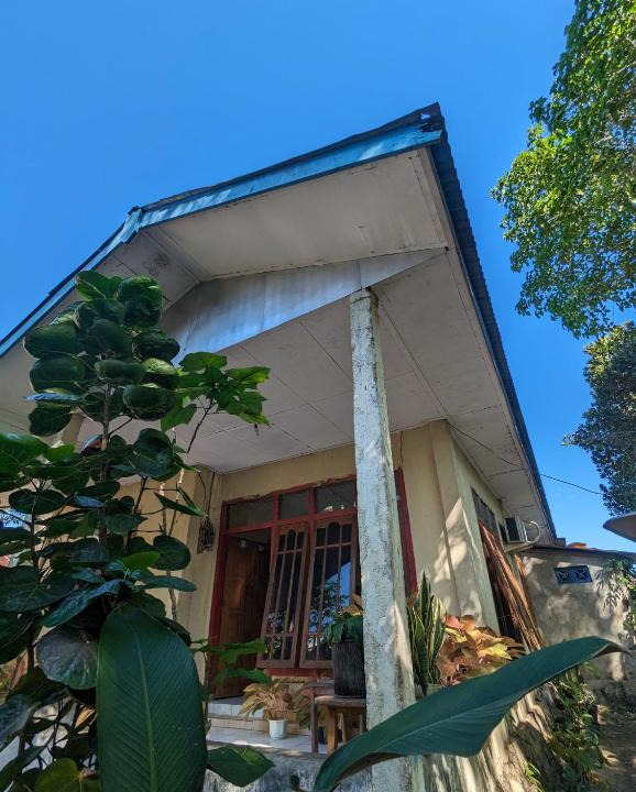 Labuan Bajo House | Agusfamily Homestay