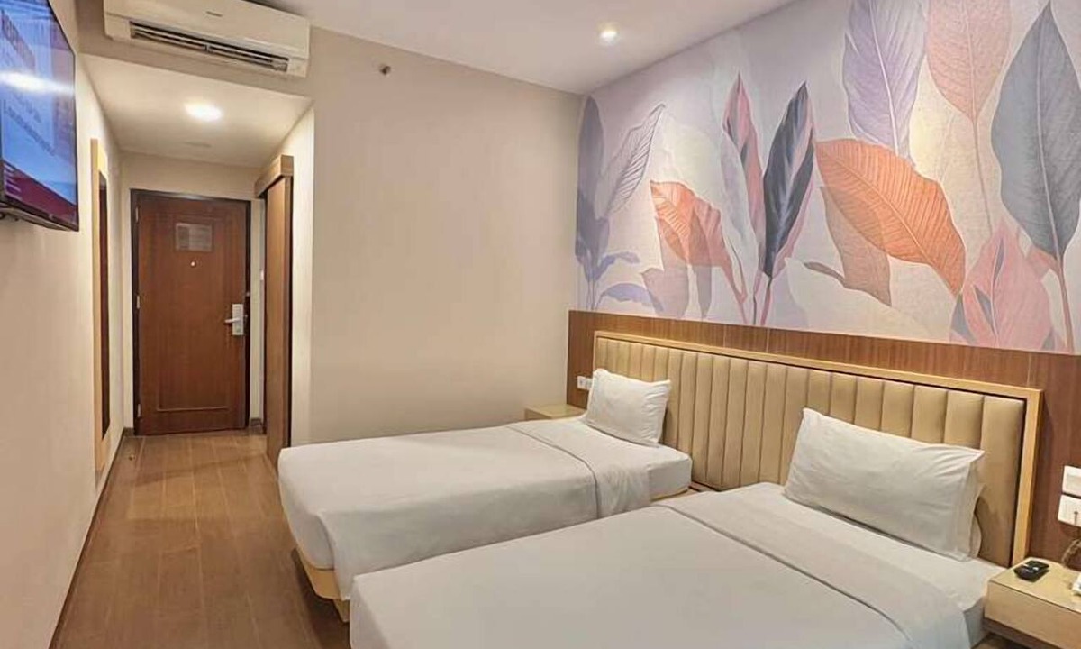 Lubuk Baja Hotel | Alltrue Lite Hotel Nagoya Hill Batam