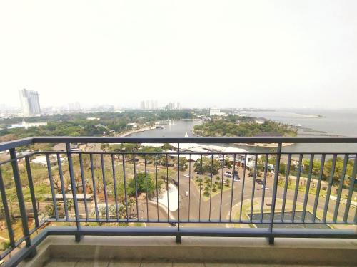 Old Jakarta Apartment | Ancol Mansion Apartment Sea View by Berlin Village