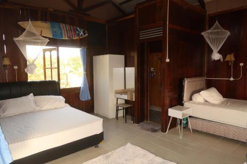 Tjimadja Cabin | Arya's Surf Camp Cimaja