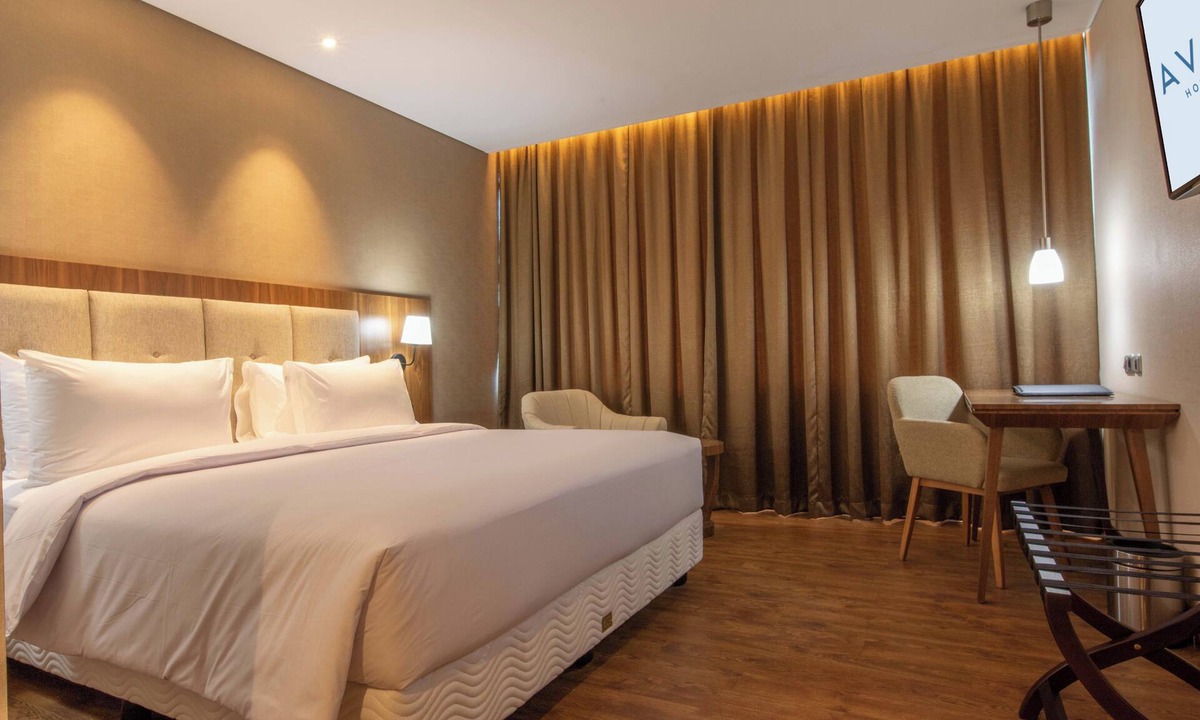 Bekasi Hotel | Avenzel Hotel & Convention Cibubur