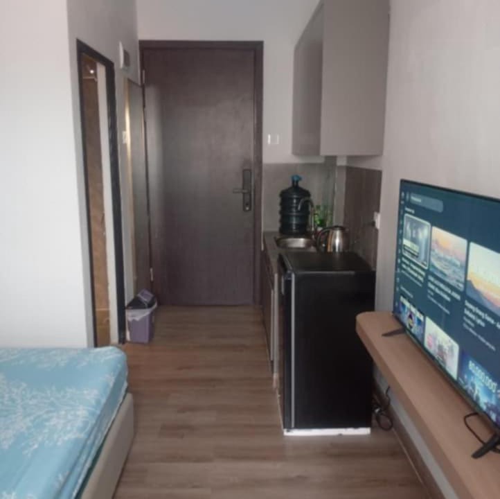 Lubuk Baja Apartment | Azure Suites Apartment, Located in the Heart of the City