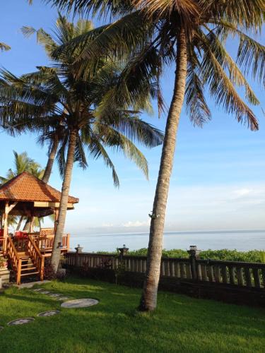 Songan Bed & Breakfast | Bali North Beach Villa - Ocean Front