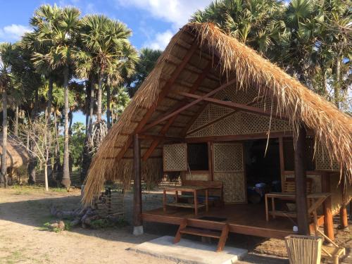 Desa Wula Resort | Beach Hut by S.A.R.