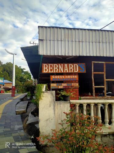 Simanindo House | Bernard's Guest Houses