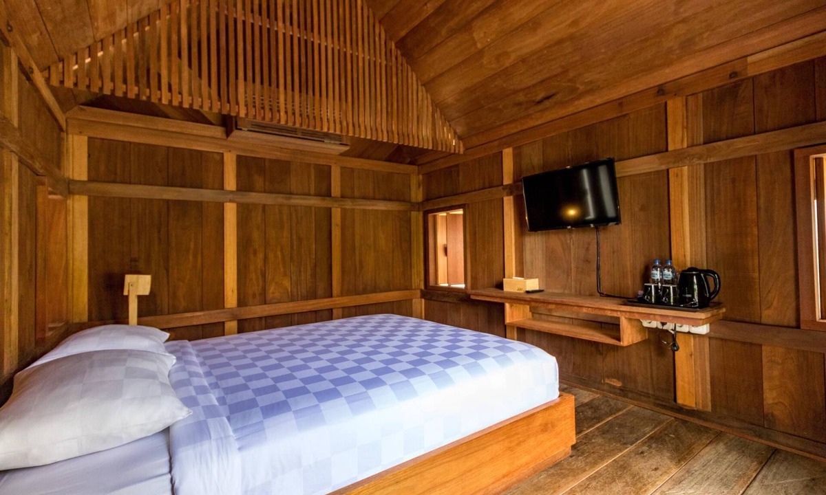 West Tulangbawang Hotel | Berugo Cottage
