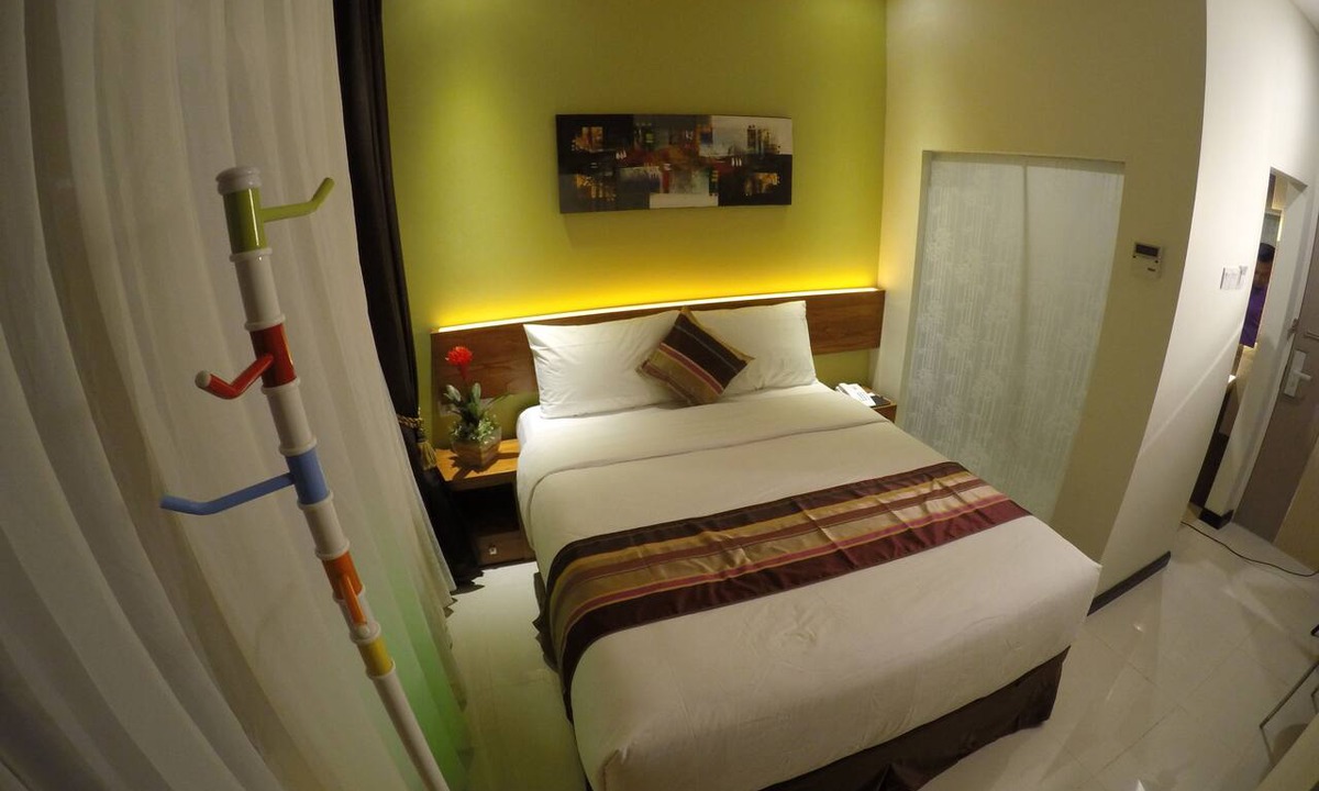Manado City Centre Hotel | Biz Boulevard Hotel