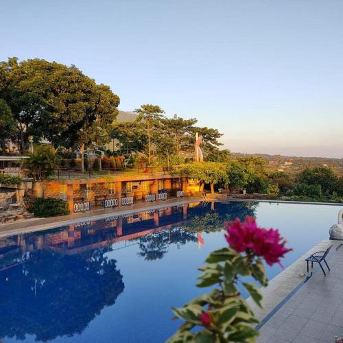 Trawas Hotel | Blessing Hills Family Resort & Hotel