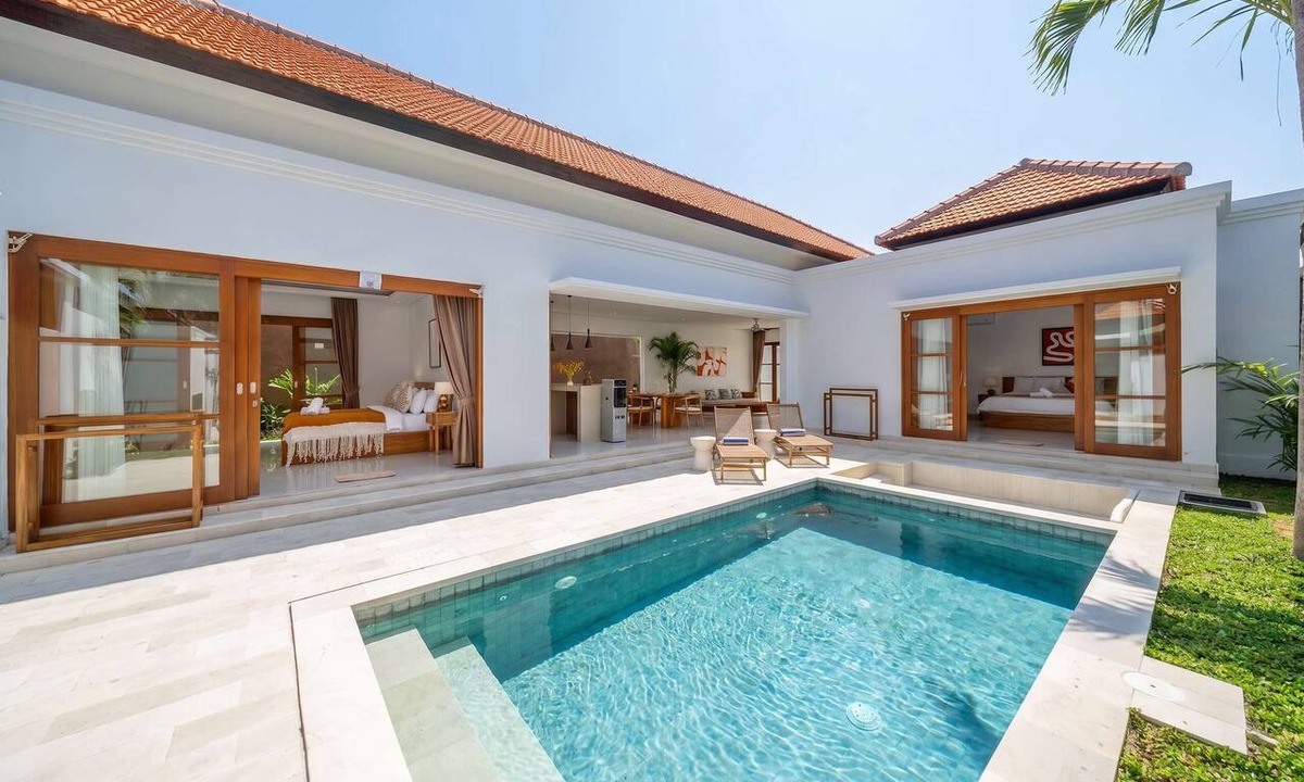 Umalas Villa | Brand NEW Villa, Huge Pool, Beach Access, 2 BDR