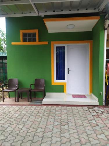 Cibinong House | Bu Sur Homestay