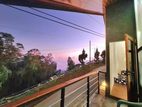 Kejajar House | cabin bintang sikunir view gunung