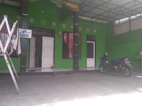 Ciamis Hotel | Capital O 92080 Green Home Stay