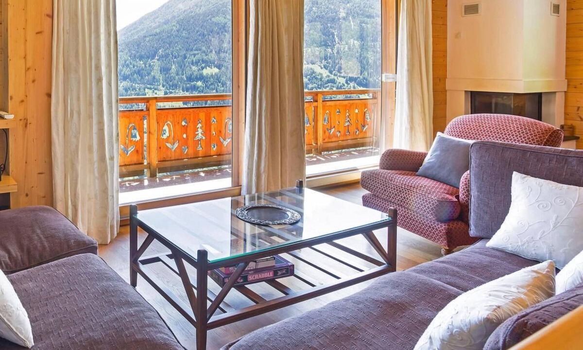 Heremence Ski Chalet | Chalet, wifi, view mountain, sauna, balcony, fireplace or stove, parking, tv, 150m², Thyon