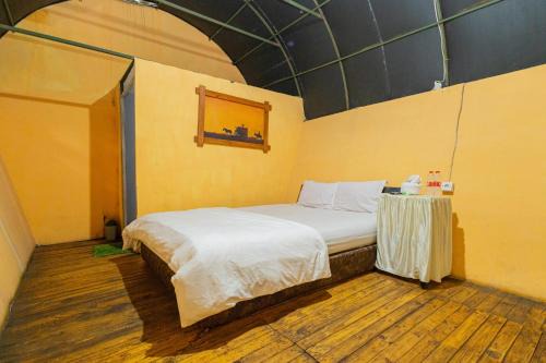 Batu Hotel | Chikar Glamping At Wisata Coban Talun Mitra RedDoorz