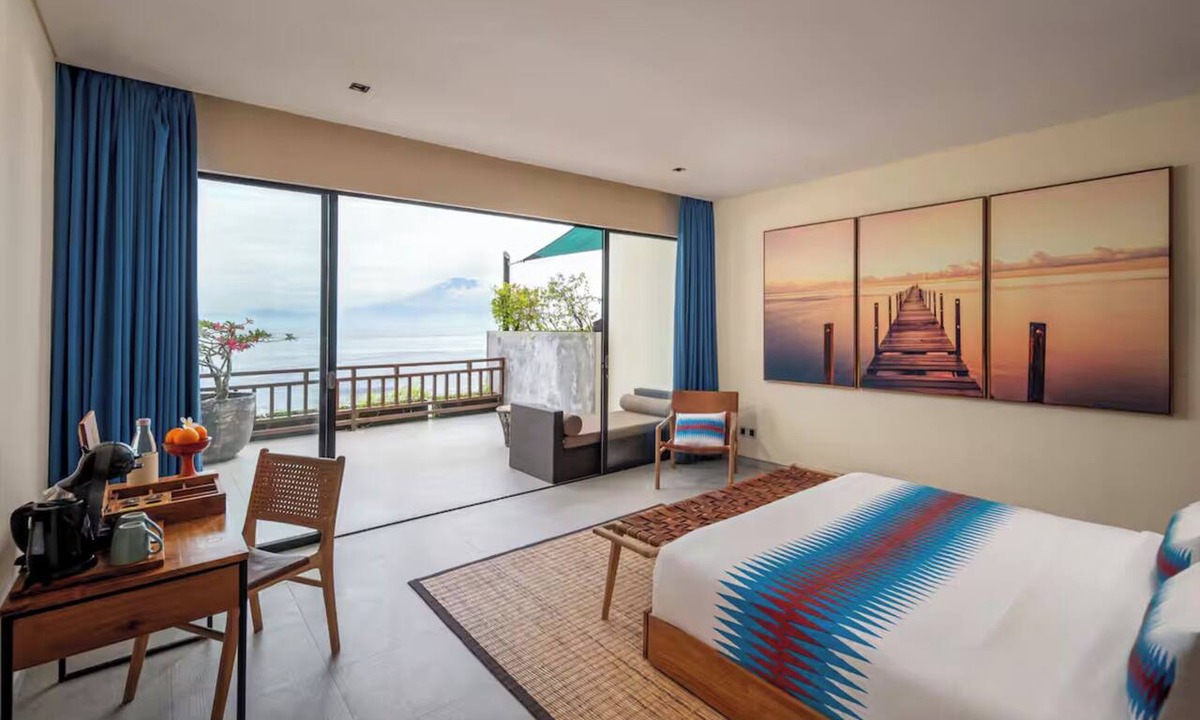 Penida Island Hotel | Clifftop Ocean View Suite with Private Balcony, Panoramic Sea Views & Island Sce