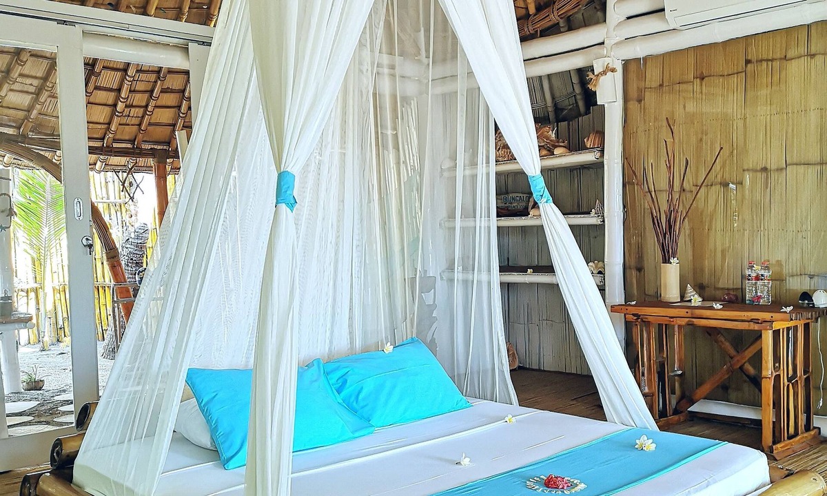 Maumere Hotel | Coconut Garden Beach Resort