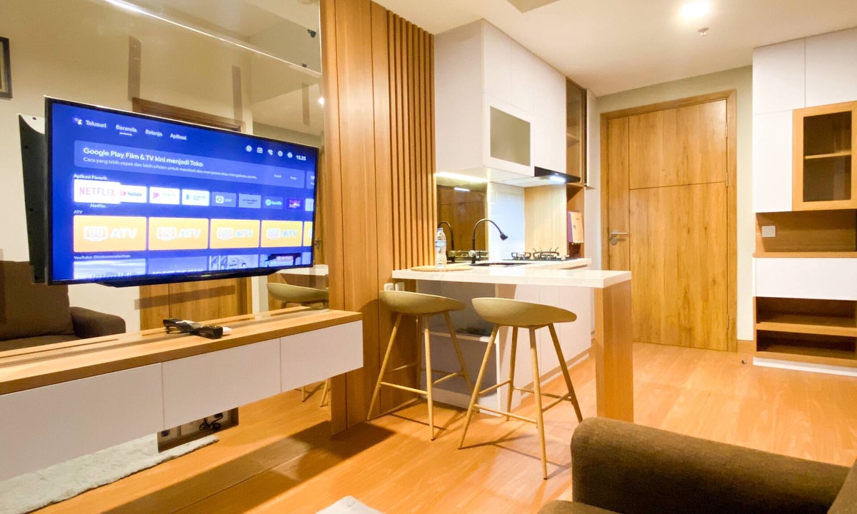 Duren Sawit Apartment | Comfy and Modern Look 1BR LRT City Jatibening Apartment