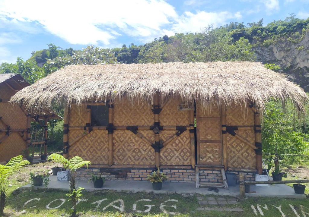 Bukittinggi Cabin | Cottage Inyiak