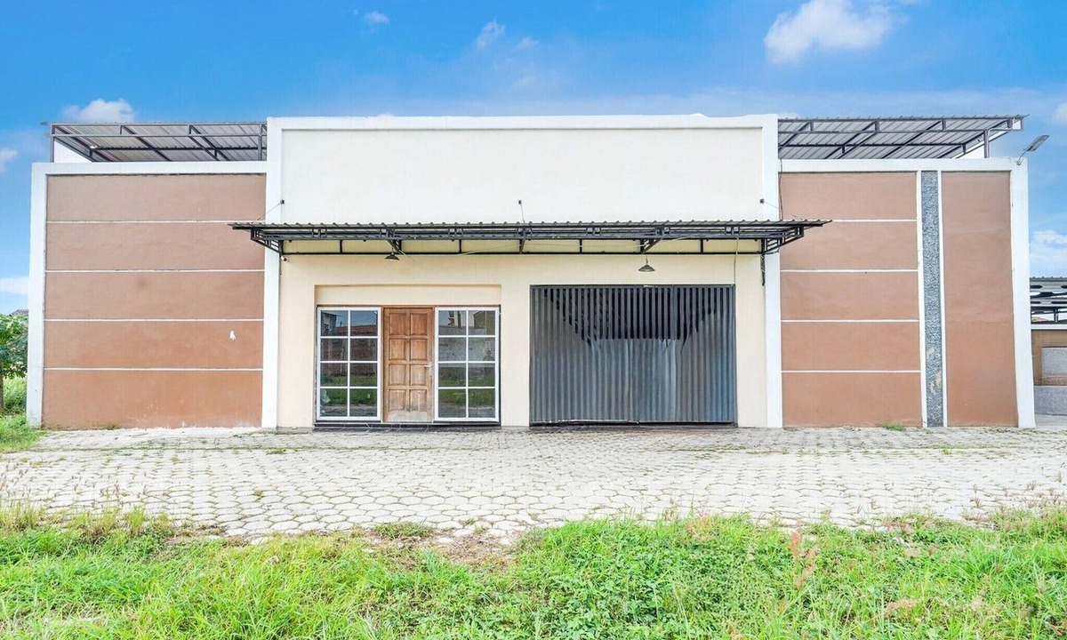 Slawi House | Cozy Double Escape W/Free WiFi and Parking