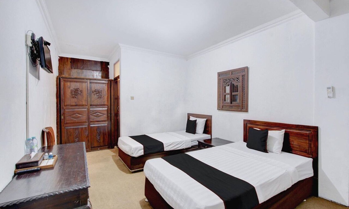 Yogyakarta House | Cozy Twin Escape with Free WiFi and Parking
