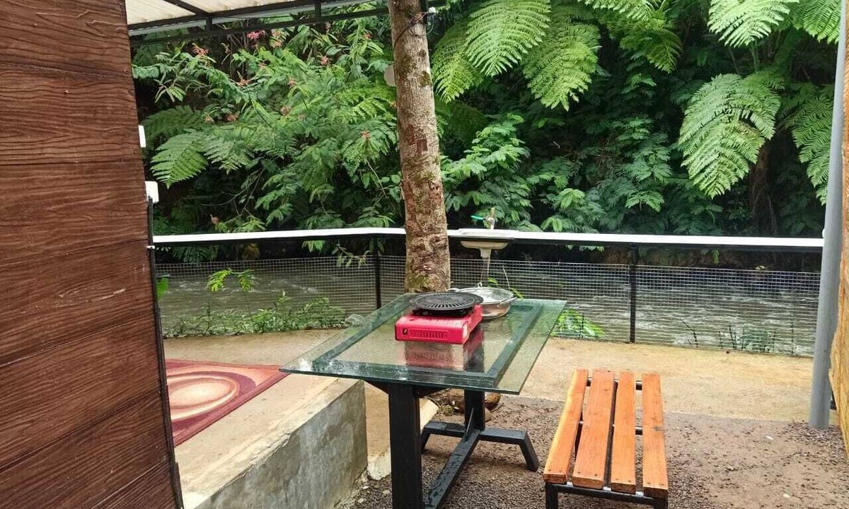 Pangalengan Cabin | Cozzy Haruman riverside camp