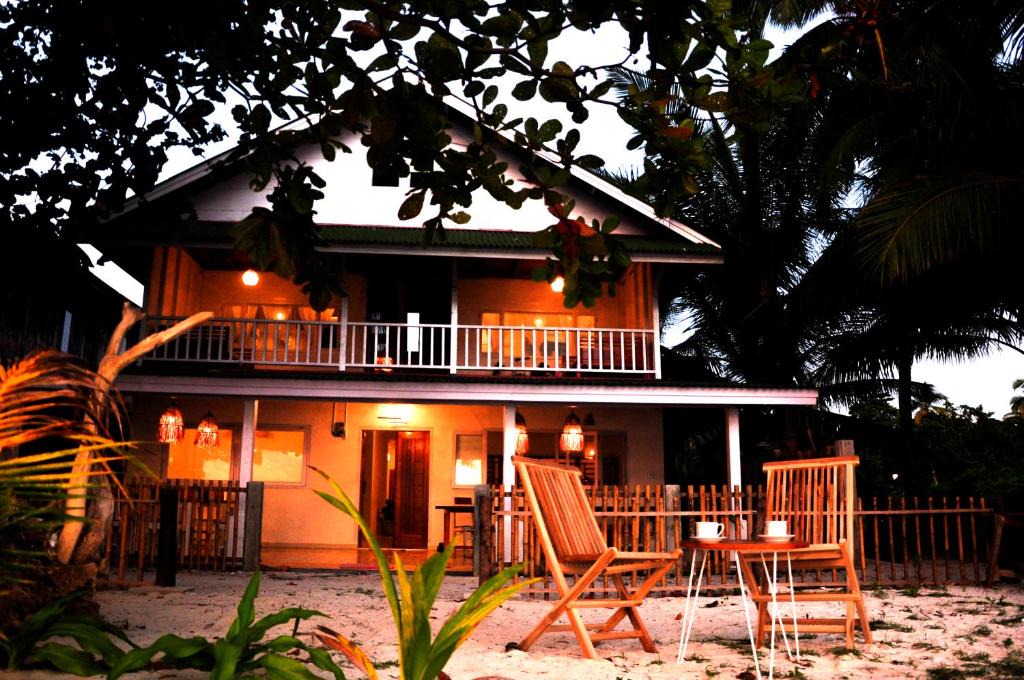 Sipura Island Other | Crow's Nest