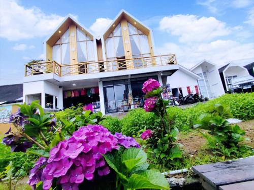 Dieng Cabin | Dieng Hebat Villa & Glamping
