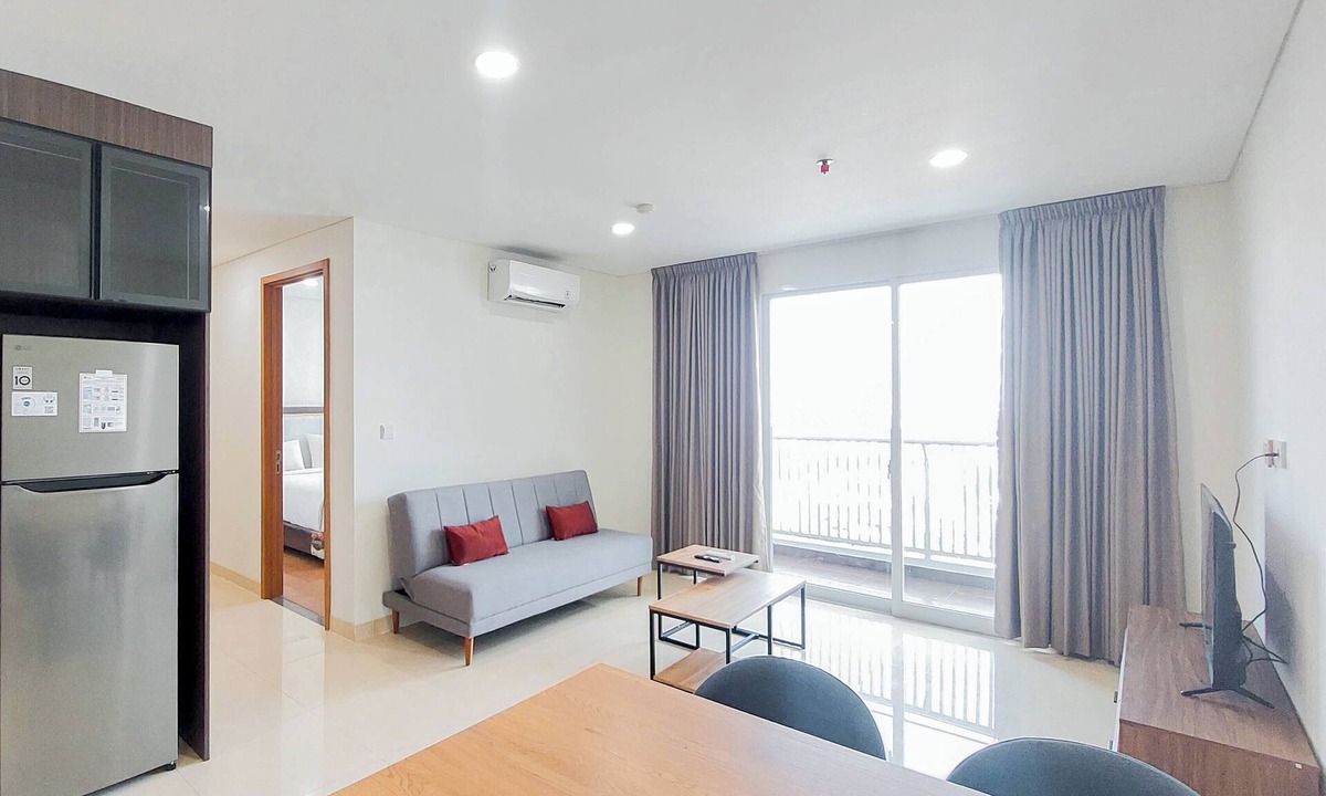 Kesawan Apartment | Elegant 2BR Apartment at The Reiz Condominium Medan