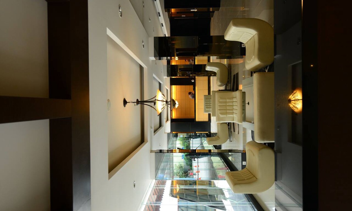 Palembang Hotel | Emilia Hotel by Amazing