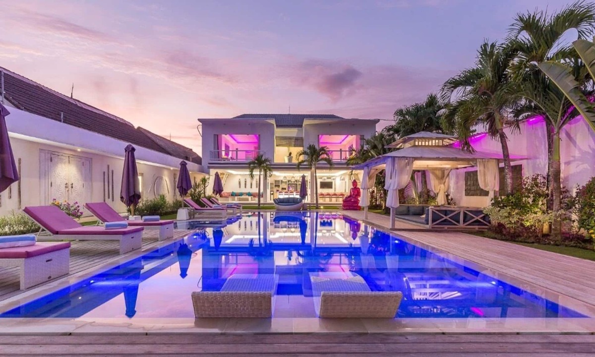 Sunset Road Villa | Exclusive Private 8 Bedroom Estate, 2 Huge Pools, Seminyak