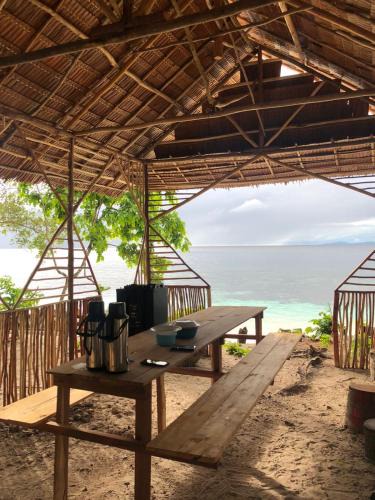 Mansuar Island House | Frits Homestay