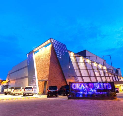 Pekanbaru Hotel | Grand Elite Hotel Pekanbaru