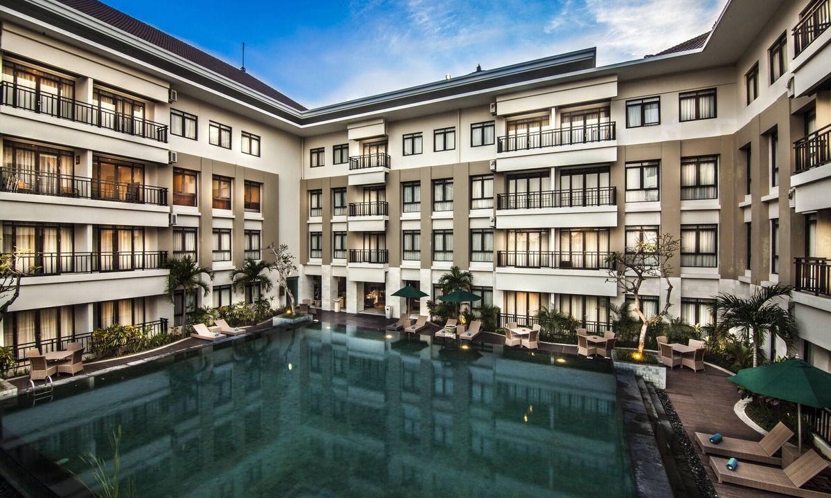 Dewi Sri Hotel | Grand Kuta Hotel and Residence