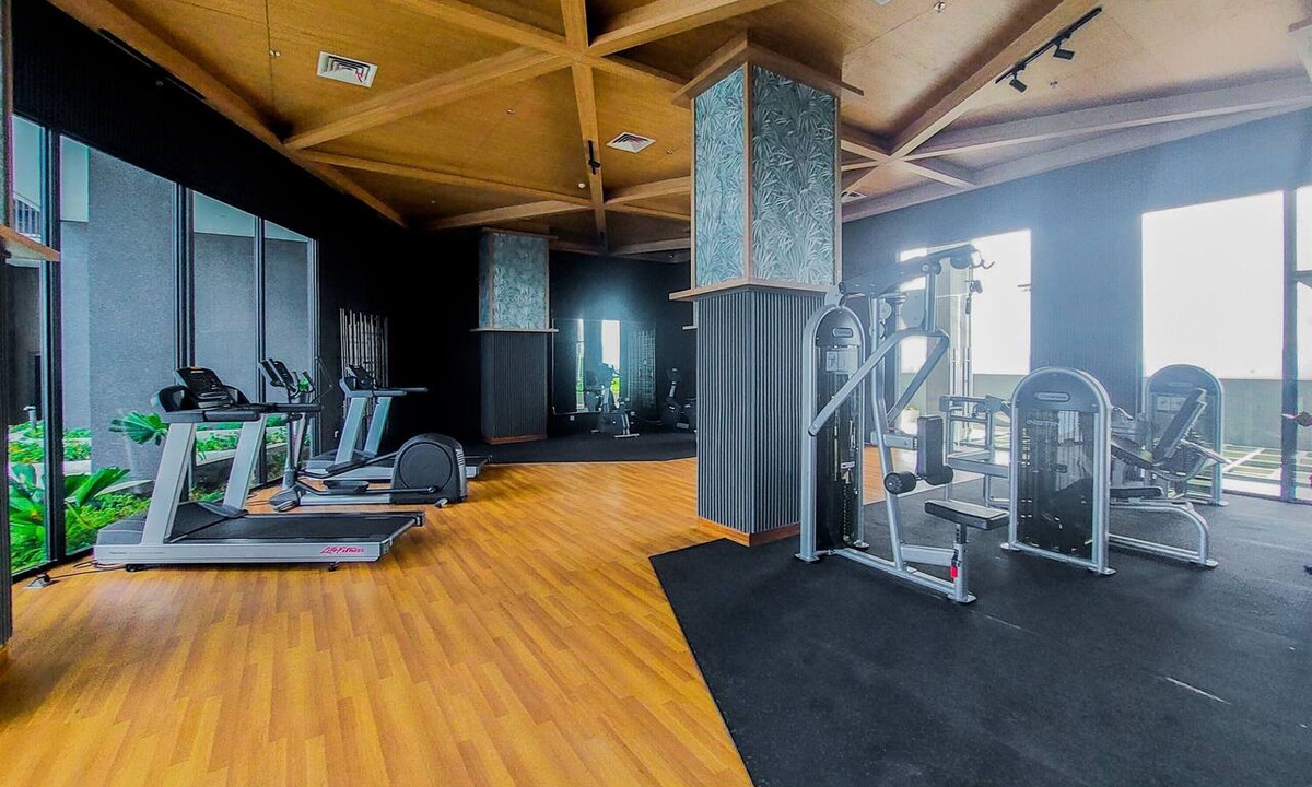 Panunggangan Utara Apartment | Great Deal Studio At Apartment Collins Boulevard