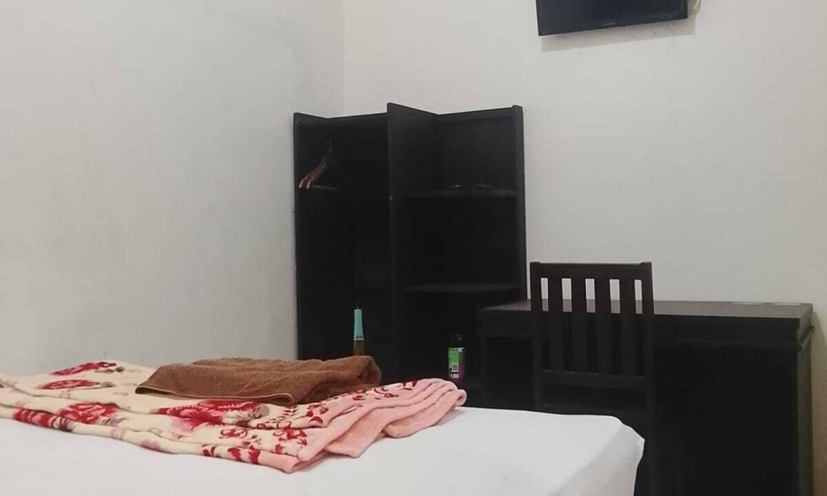 Ngaglik House | Griya Sarah Backpacker Homestay by Bias
