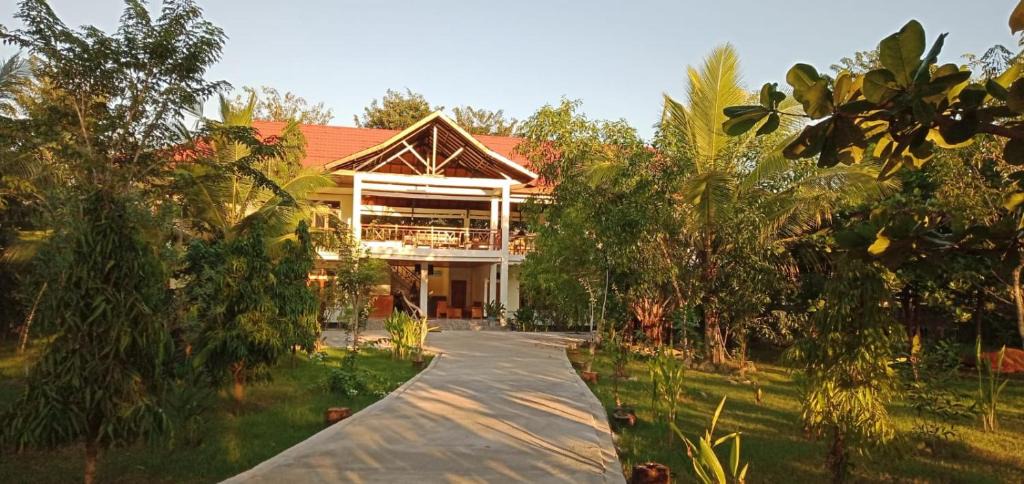 Labuan Bajo Hotel | Hôtel La Belle Etoile