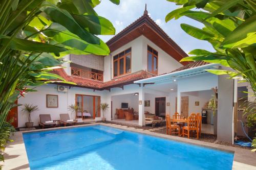 Kartika Plaza Bed & Breakfast | Hildiman Villa Kuta - Two Bedroom Private pool