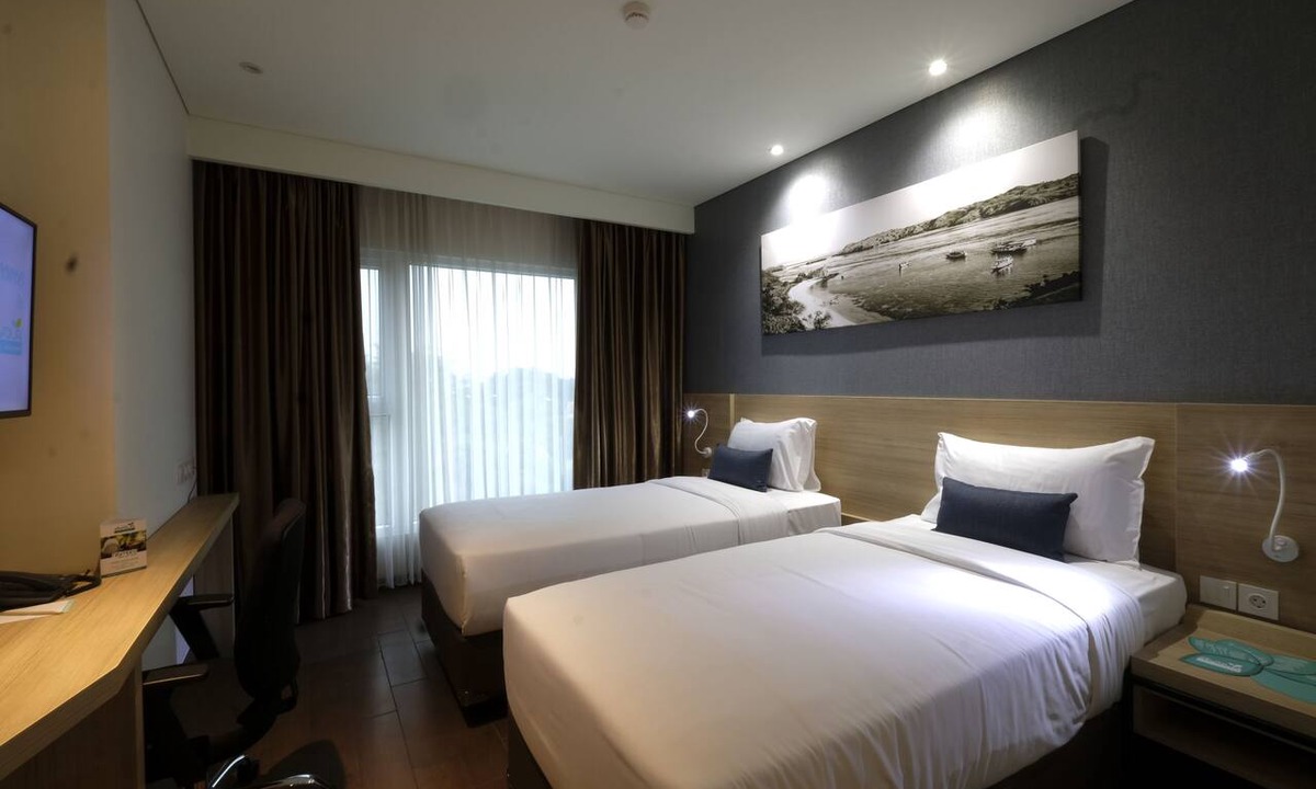 Cikarang Hotel | Hotel AYOLA Lippo Cikarang