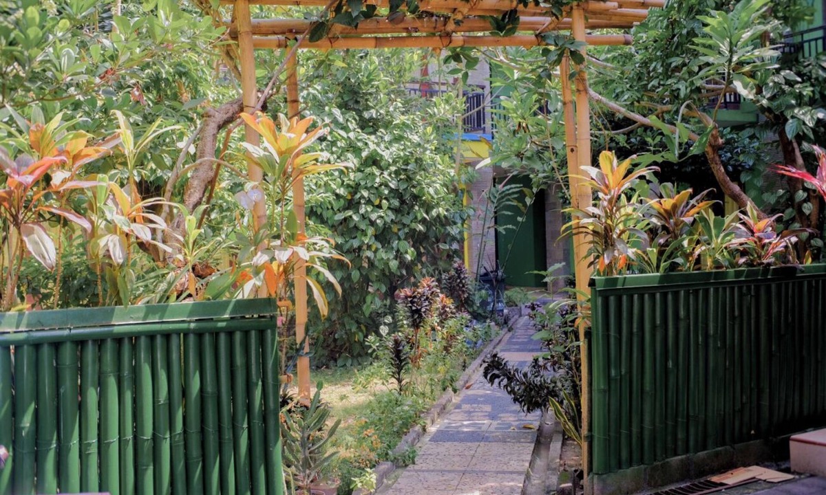 Diponegoro Hotel | Hotel Damai