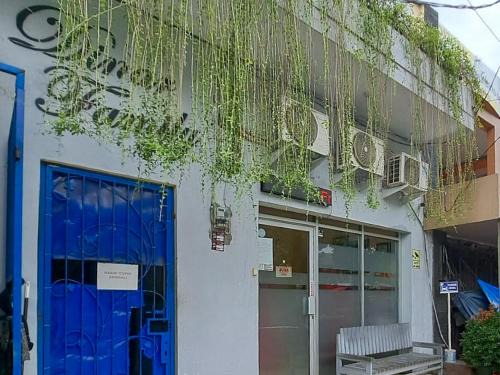 Tanjung Priok Hostel | Hotel Dinar Family