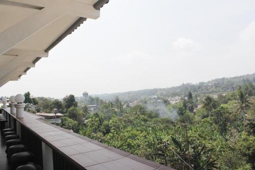 Megamendung Hotel | Hotel Graha Pertiby
