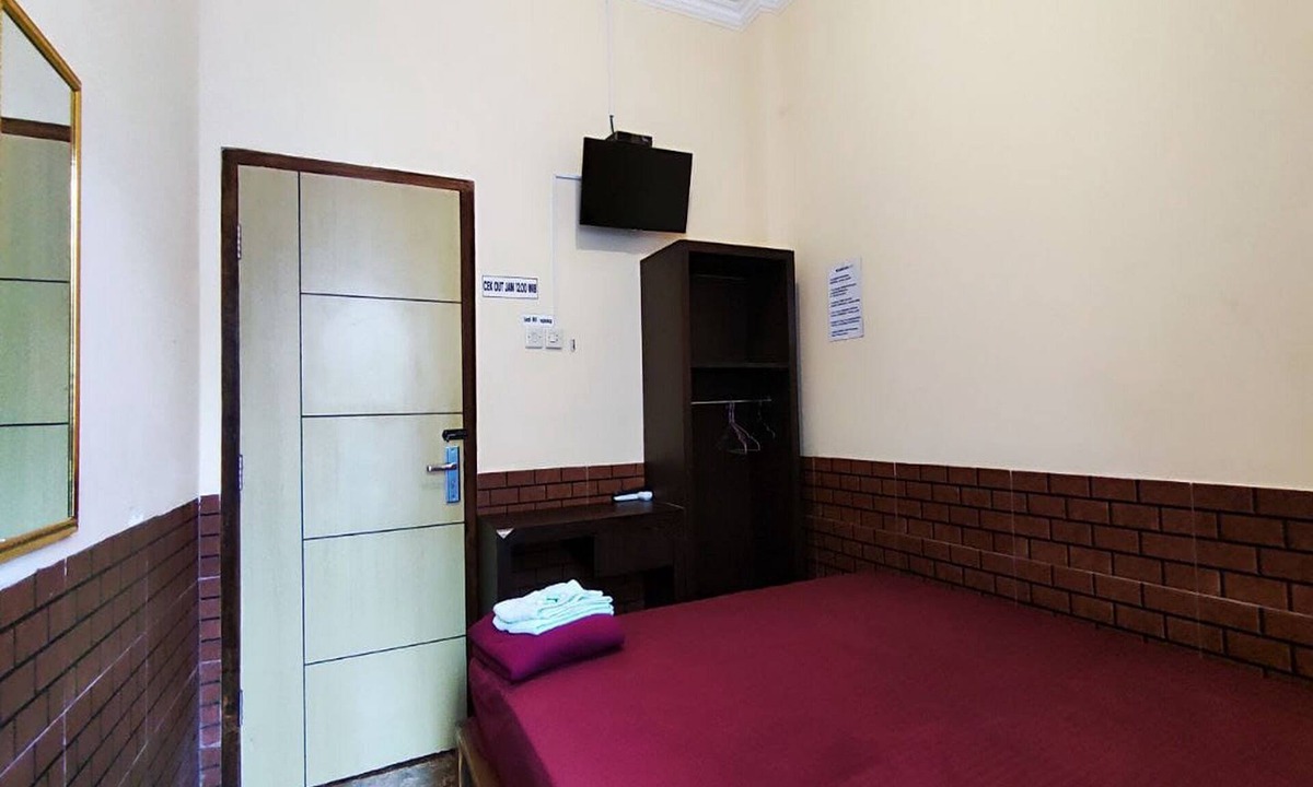 Purwokerto Hotel | Hotel O Aksana Homestay SyariahNearWonderland Trik Art