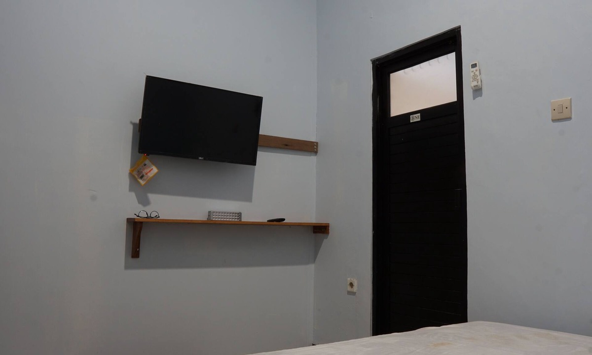 Sumberagung Hotel | Hotel O Coconut Island Homestay & ResortNearPantai Pulau Merah