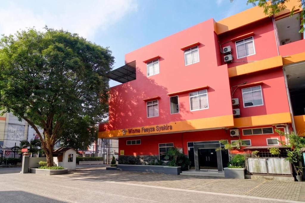 Palembang Hotel | Hotel O near Palembang Square Mall formerly Wisma Faeyza Syakira