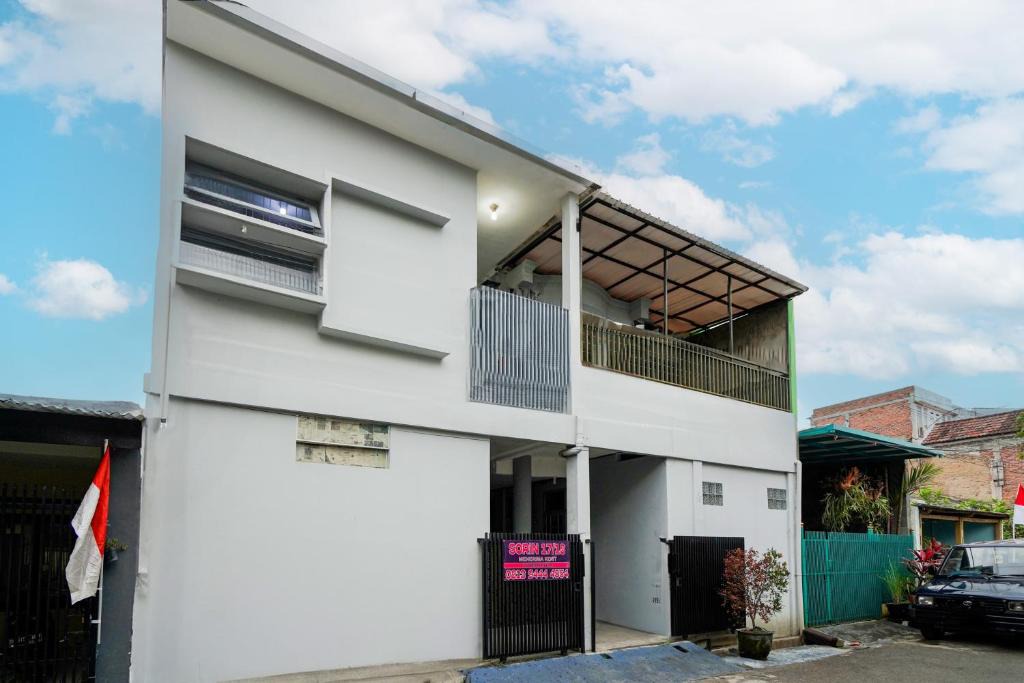 Padalarang Hotel | Hotel O Pdl Guest House Syariah
