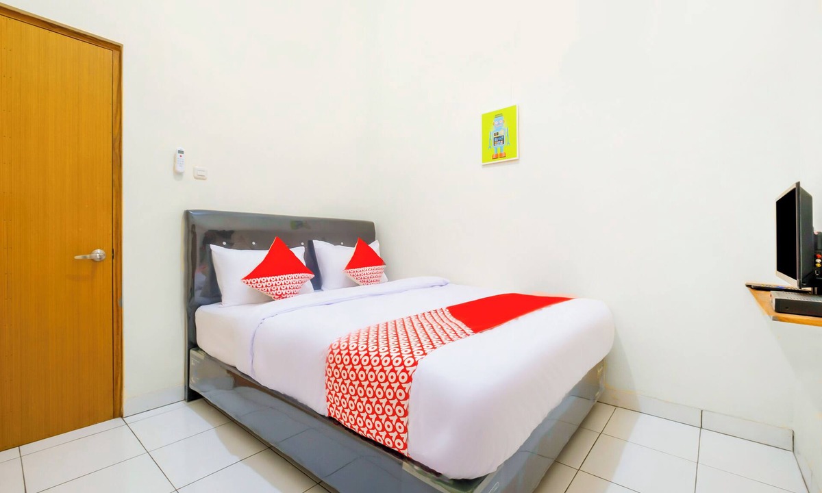 Tasikmalaya Hotel | Hotel O Syariah Tasikmalaya Near Universitas Siliwangi Formerly Siliwangi Guest House
