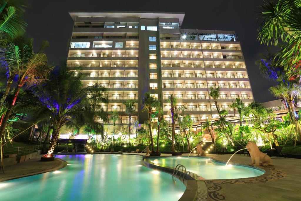 Klojen Hotel | Ijen Suites Resort & Convention