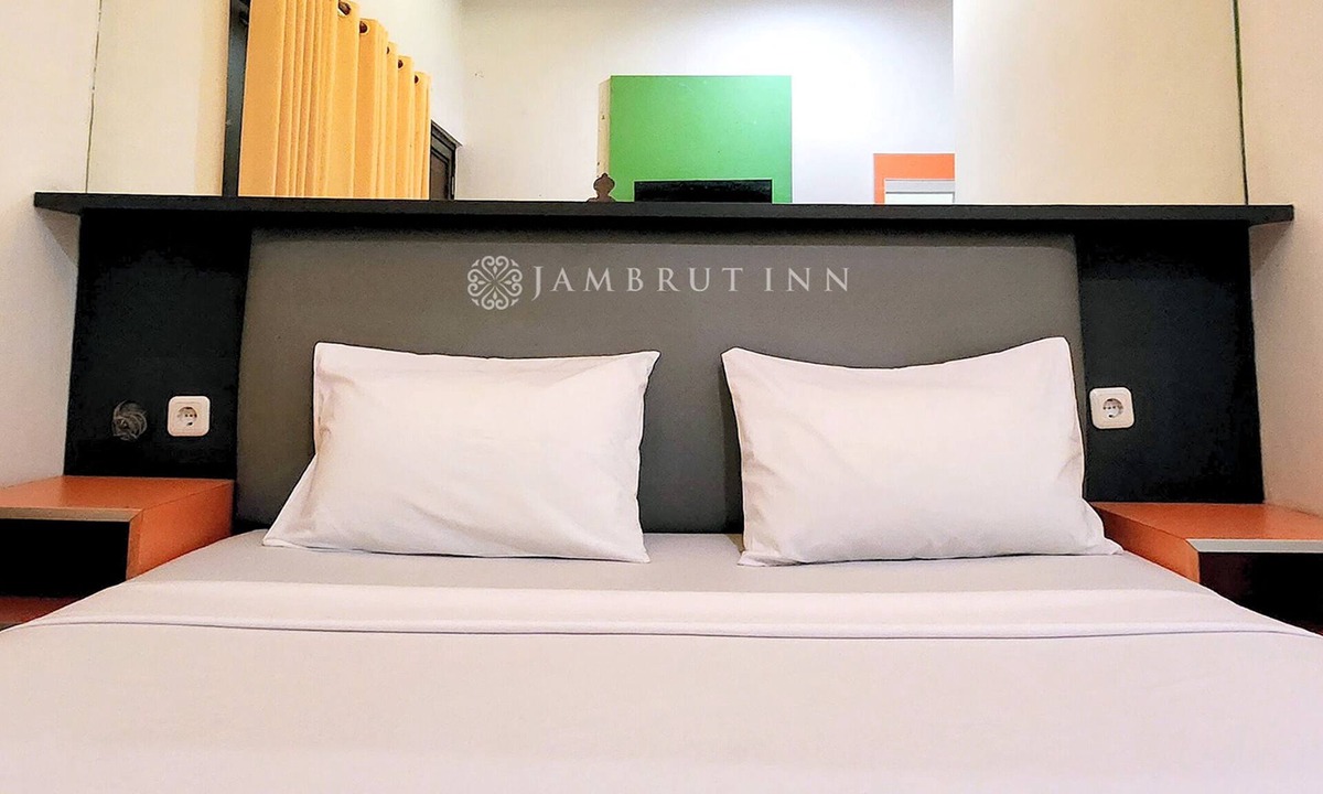 Menteng Hotel | Jambrut Inn