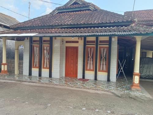 Batu Karas House | Jupe Homestay batukaras